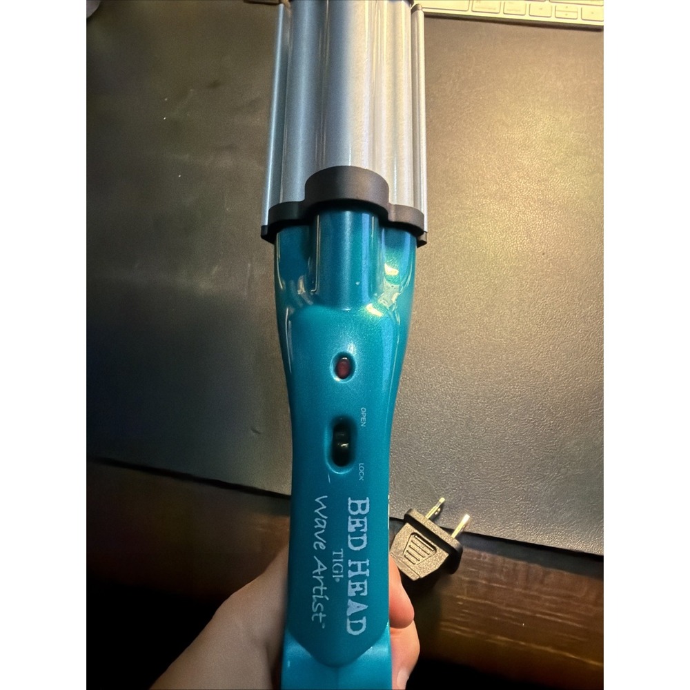 TIGI Bed Head Wave Artist Tourmaline Ceramic Deep Waver - Blue (BH305CN)!